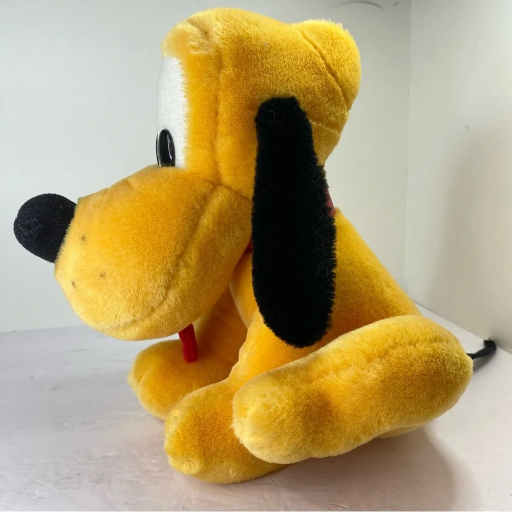 1990s Disneyland Pluto 9 Inch Plush RARE Red Collar Sitting Dog Stuffed CLEAN - Picture 2 of 8